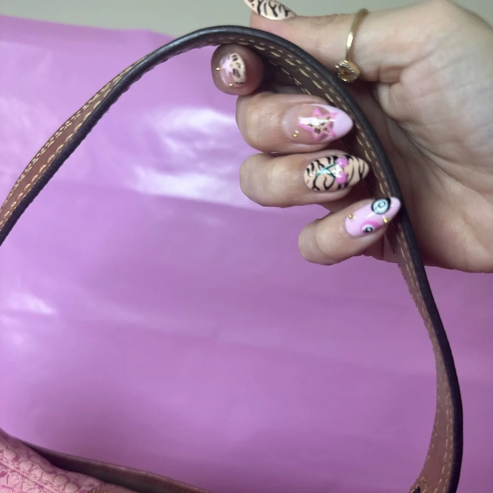 Sold - Picture 5 of 12